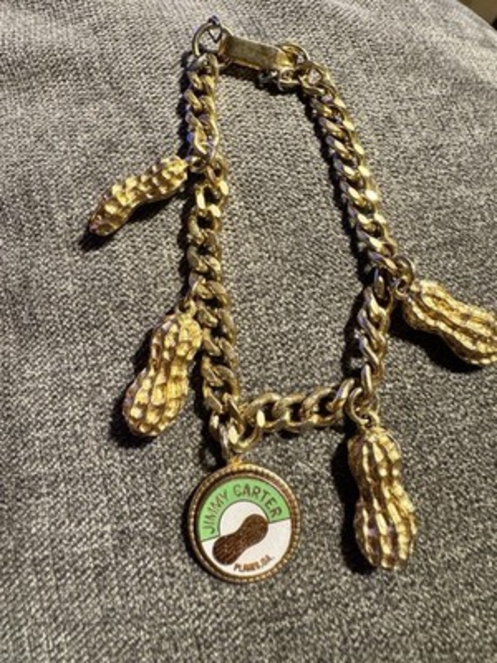VTG Gold-toned charm bracelet with Jimmy Carter peanut motif Rare